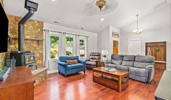 87957 10TH St, Veneta, OR 97487