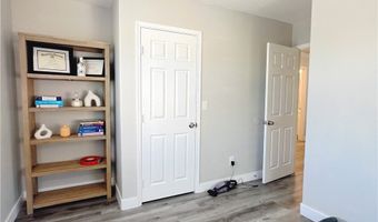 10023 Canyon Hills Ave, Las Vegas, NV 89148