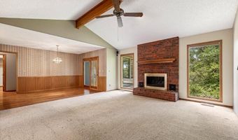 9 McKenzie Dr, Bella Vista, AR 72715