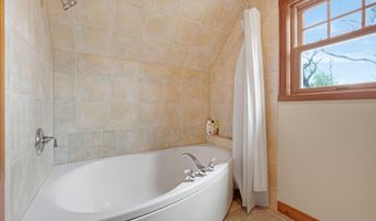 575 Lane 100 Pine Canyon Lk, Angola, IN 46703