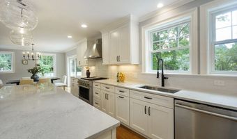 1 Cherokee Rd, Acton, MA 01720