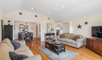 62 Crosby Ave, Albertson, NY 11507
