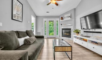 655 BURTONS COVE Way 14, Annapolis, MD 21401