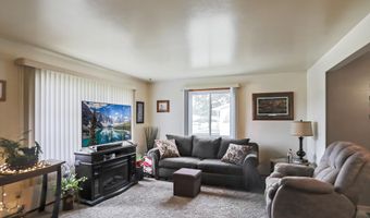418 S 12th St, Aberdeen, SD 57401