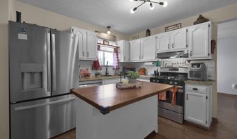 518 Virginia St, Ashville, OH 43103