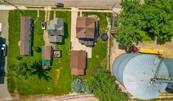 136 1st Ave, Alden, MN 56009