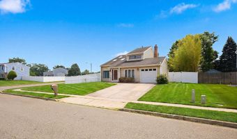 20 Deer Run Dr N, Barnegat, NJ 08005