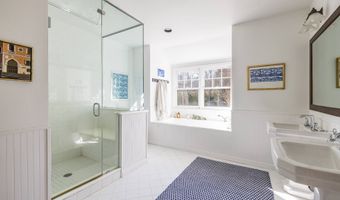10 Pepperidge Ln, Amagansett, NY 11930