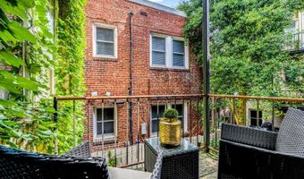 220 13TH St SE 14, Washington, DC 20003
