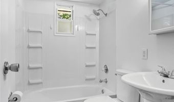 934 Meadowbrook Ave, Alliance, OH 44601
