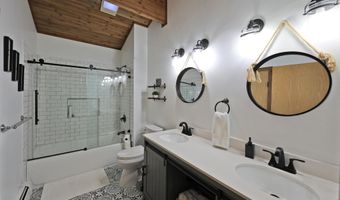 707 Benton Hill Rd, Becket, MA 01223
