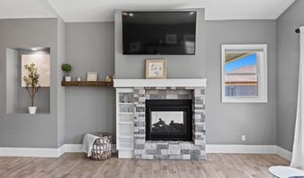 5865 Egan Crest Dr, Las Vegas, NV 89149