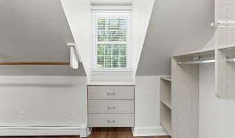 68 Perry Rd, Bedford, NH 03110