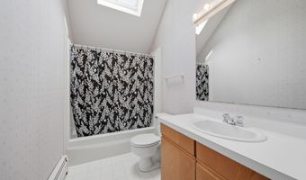 10 Eaton Rd, Amherst, NH 03031