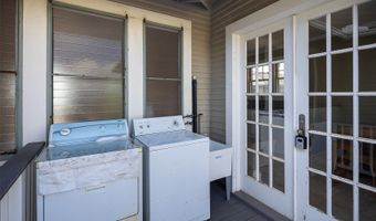 2238 Hoonanea St, Honolulu, HI 96822