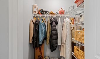 17 Chapel St Apt 402, Albany, NY 12210