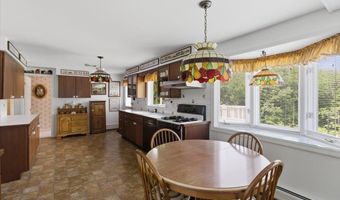 193 Finley Dr, Bennington, VT 05201