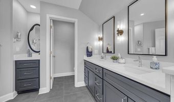 4 Isabella Ct, Atlantic Highlands, NJ 07716