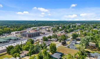 210 NW G St, Bentonville, AR 72712