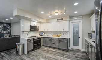 2607 W IRONSTONE Ave, Apache Junction, AZ 85120