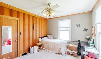 708 N 5th St, Atchison, KS 66002