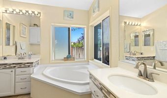 636 N Glen Oaks Dr, Alpine, CA 91901