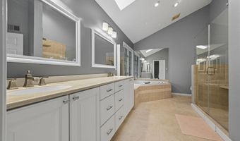 14 STONEBRIDGE Dr, Hockessin, DE 19707