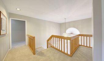 3682 Tanglewood Ct, Ann Arbor, MI 48105