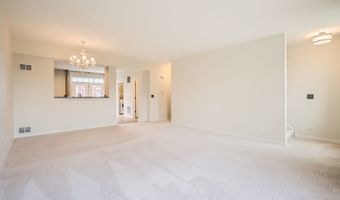 203 W Hyde St, Arlington Heights, IL 60005