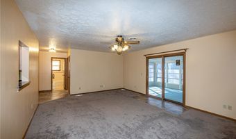 1260 Meadowview Ln, Amherst, OH 44001