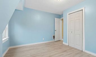 127 Broad St, Auburn, ME 04210
