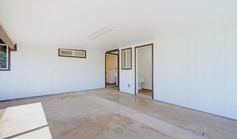 323 W Papa Ave, Kahului, HI 96732