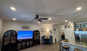 278 The Prado E-4, Apalachicola, FL 32320