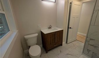 513 Knotty Oak Rd, Coventry, RI 02816