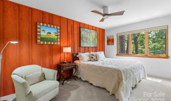 13 Kent Pl, Asheville, NC 28804