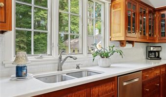 3435 Diamond Hill Road Rd, Cumberland, RI 02864
