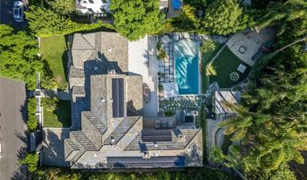 17980 Rancho St, Encino, CA 91316
