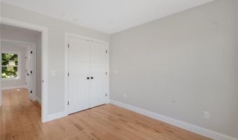 66 Fraser St, East Providence, RI 02914