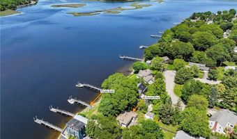 39 Sunset Dr, Barrington, RI 02806