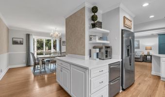 55 Drift Rd, Belford, NJ 07718