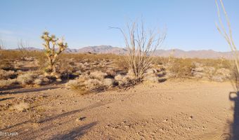 3501 S Wild Bill Rd, Yucca, AZ 86438