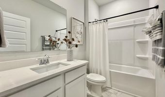 17860 Longleaf Dr, Athens, AL 35611