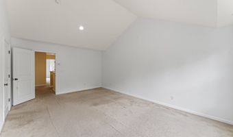 56 Tucker St 56, Danbury, CT 06810