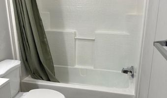 905 LAURA LEE Cir 201, Bear, DE 19701