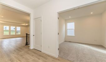 6804 Snowy Owl Ln, Affton, MO 63123