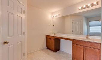253 Village Creek Dr Dr, Ballwin, MO 63021