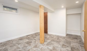 903 Park St, Alexandria, MN 56308