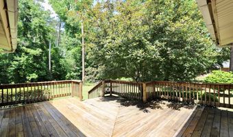 805 Mcrae Rd, Camden, SC 29020