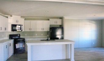 425 S Shoup St 136, Angola, IN 46703