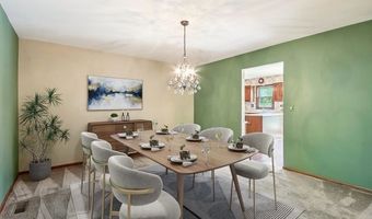 761 Mayfair Ln, Algonquin, IL 60102